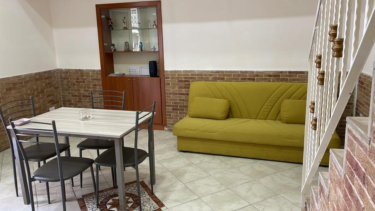 Casa Emilia Appartement Napels Buitenkant foto
